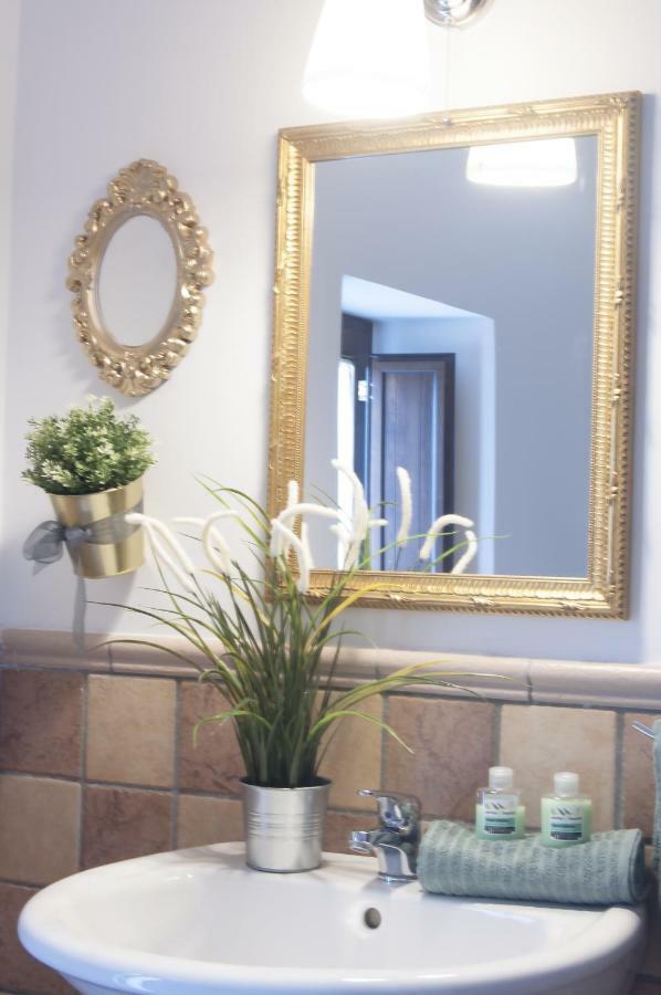 Il Palazzetto Sulla Francigena Apartment Формело Екстериор снимка