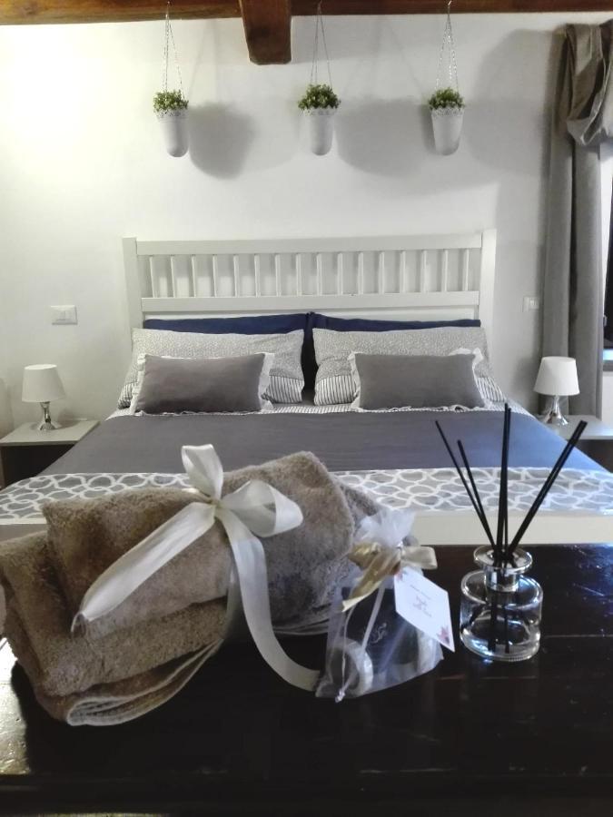 Il Palazzetto Sulla Francigena Apartment Формело Екстериор снимка